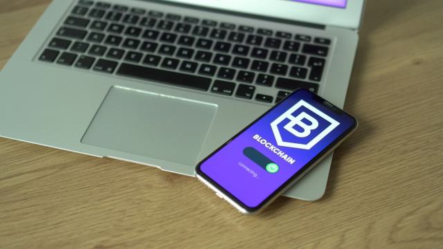 Coinbase ou Binance : quelle plateforme choisir pour vos premiers achats de crypto ? Coinbase ou Binance : quelle plateforme choisir pour vos premiers achats de crypto ?