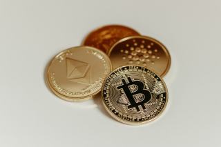 Ledger ou Trezor : deux philosophies de sécurité pour vos cryptos
